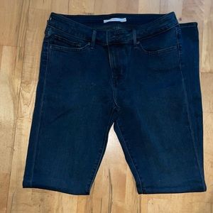 Levi’s 711 Skinny Jeans. Perfect condition!